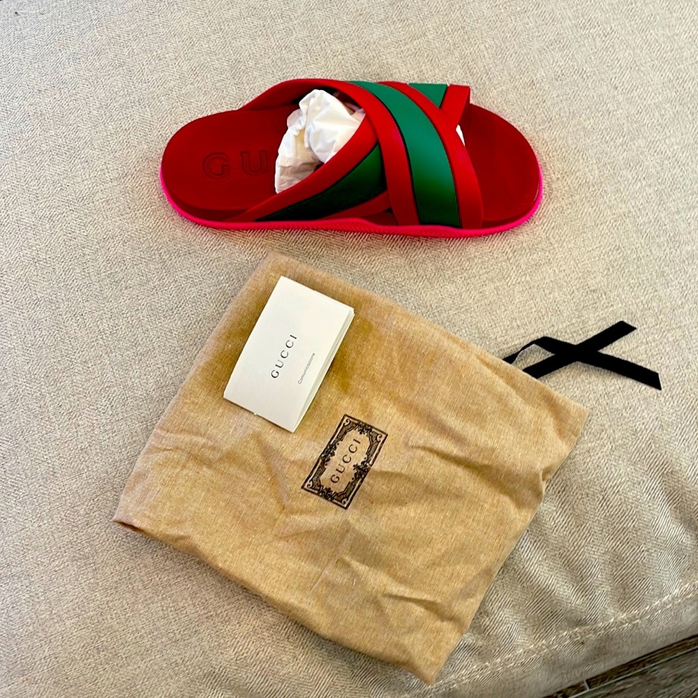Gucci web slides